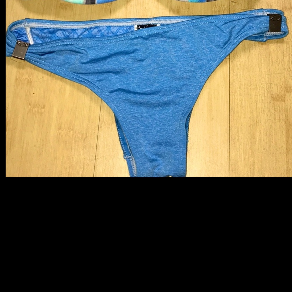 Oakley bikini bottoms